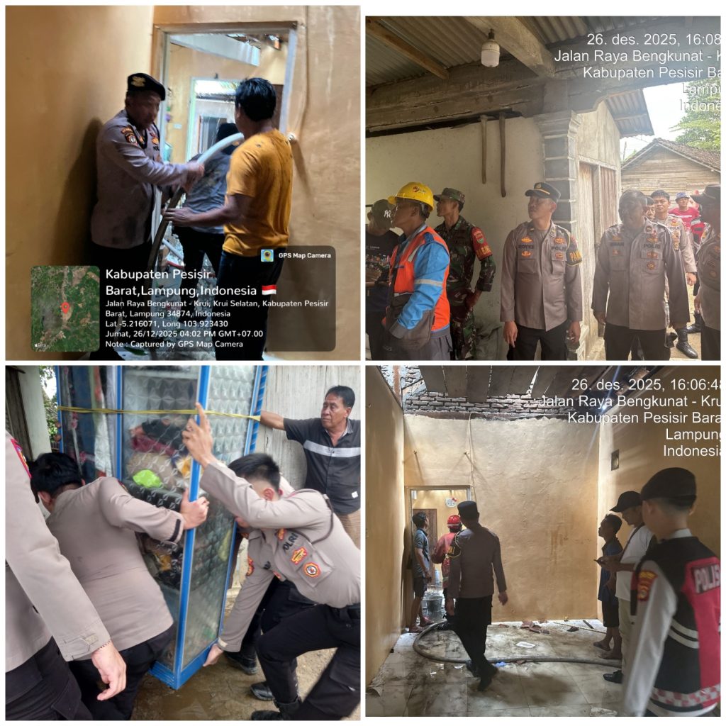 Polres Pesisir Barat Bantu Tangani Kebakaran Rumah di Pekon Pemerihan