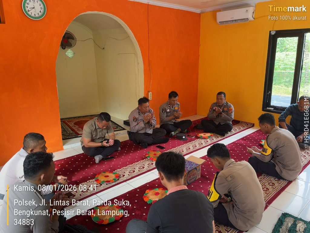 Tingkatkan Keimanan Personel, Polsek Bengkunat Laksanakan Kegiatan Binrohtal