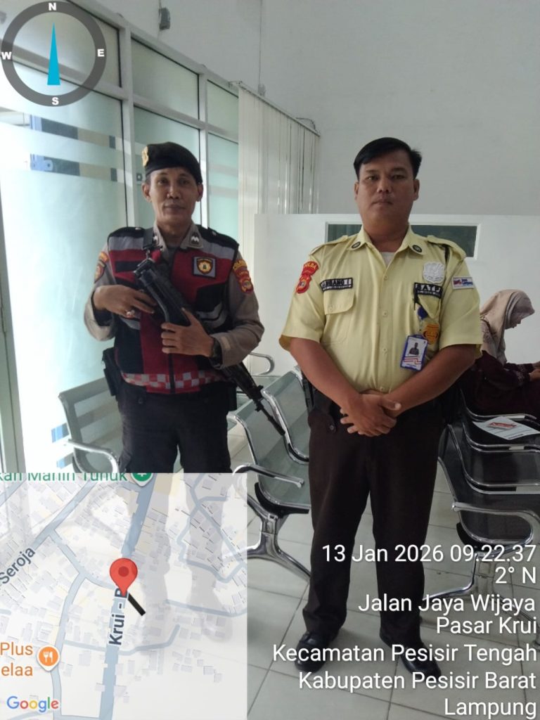 Polres Pesisir Barat Melaksanakan Pengamanan Bank BNI krui