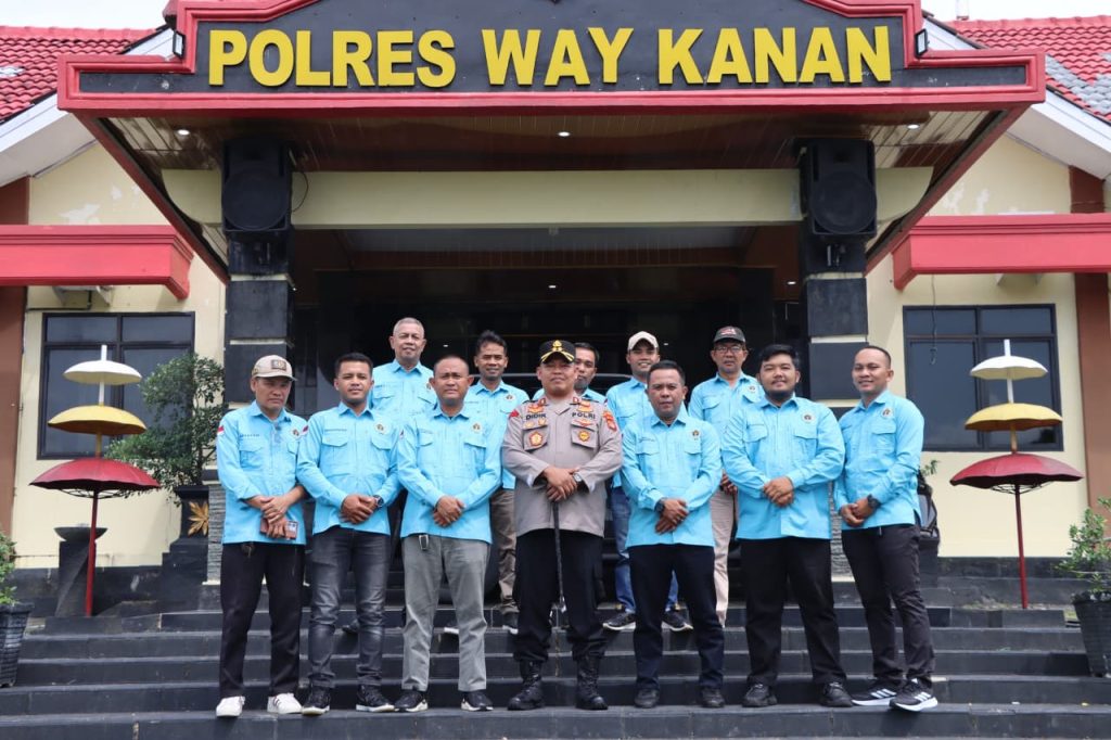 Perkuat Sinergitas, Ketua PWI Way Kanan Lakukan Kunjungan Ke Polres Way Kanan