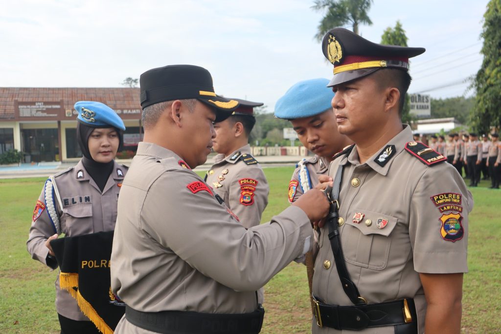 Polres Way Kanan Gelar Upacara Sertijab Kapolsek Bumi Agung