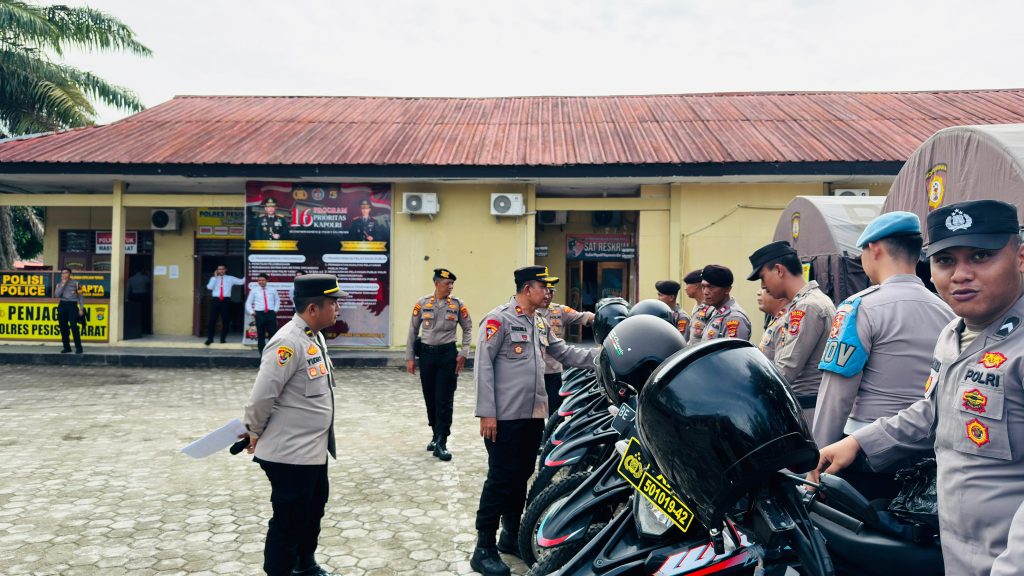 WAKAPOLRES PESISIR BARAT LAKSANAKAN PENGECEKAN KENDARAAN DINAS R2