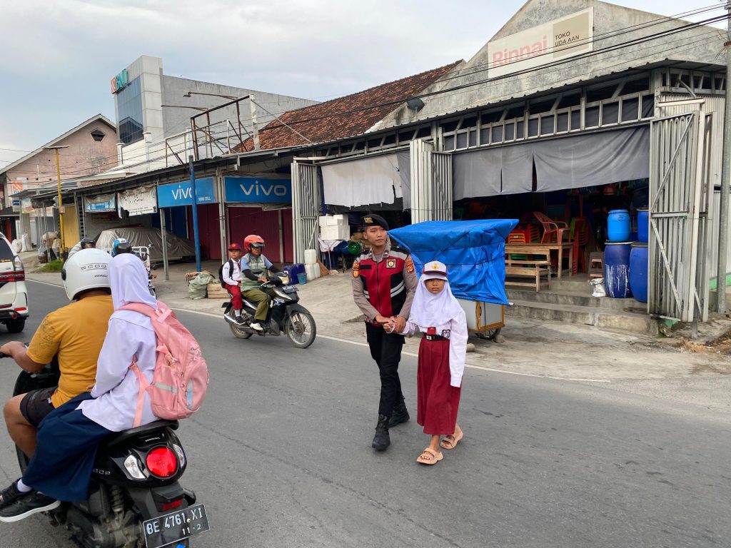 BERIKAN RASA AMAN SAAT PAM JAM RAWAN PAGI