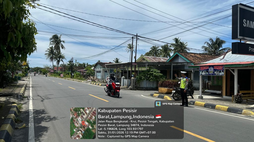 SATLANTAS POLRES PESISIR BARAT PAM DAN GATUR LALIN JAM RAWAN SIANG