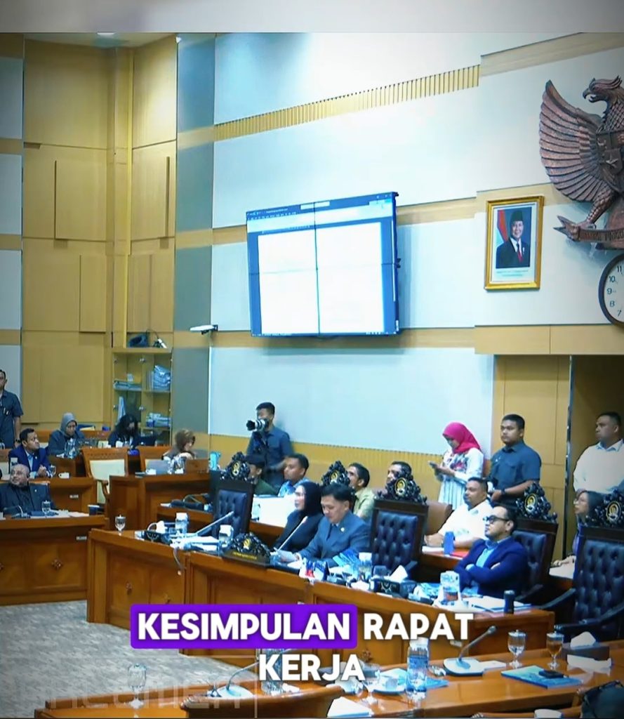 KESIMPULAN RAPAT KERJA KOMISI TIGA DPR RI DENGAN KEPALA KEPOLISIAN NEGARA REPUBLIK INDONESIA DAN KEPALA KEPOLISIAN DAERAH SE INDONESIA
