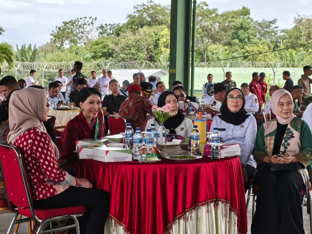 Pemkab Way Kanan Dukung Pelestarian Sejarah Lewat Peluncuran Buku The History of Way Tuba Airstrip
