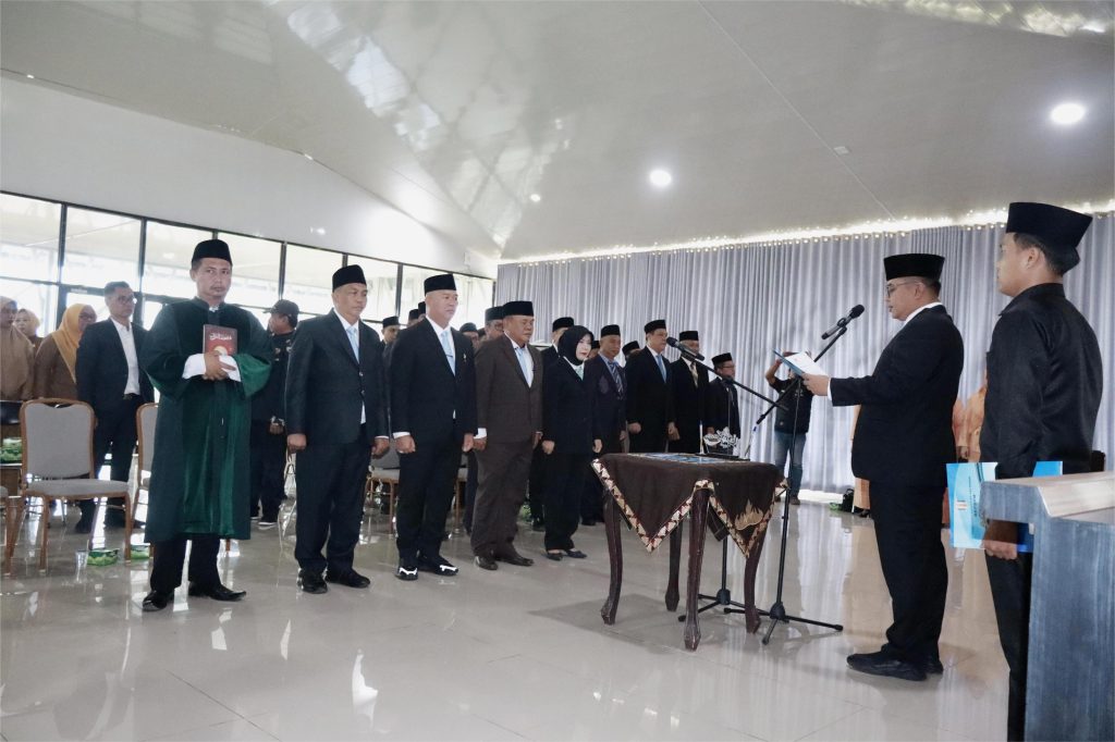 Pemkab Way Kanan Gelar Pelantikan Jabatan Pimpinan Tinggi Pratama
