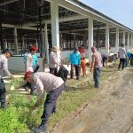 Dukung Program Presiden Prabowo, Polri-TNI dan Pemkab Way Kanan Gelar Kurve Bersihkan Lingkungan di Pasar Km.02