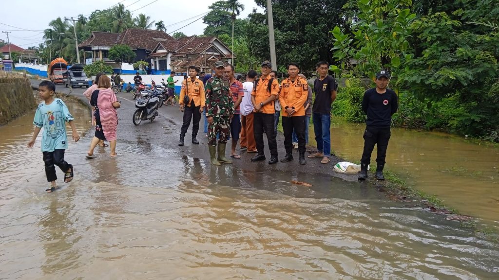 BPBD Way Kanan Pantau Banjir Serta Imbau Kewaspadaan Masyarakat