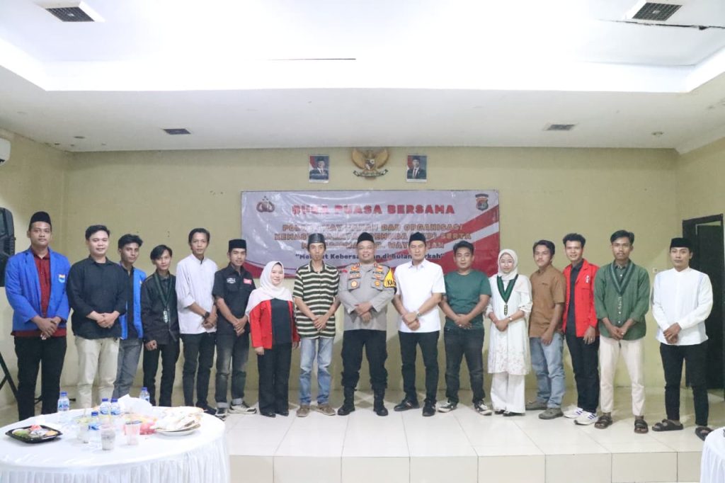 Merajut Kebersamaan di Bulan Berkah, Kapolres Way Kanan Bukber bersama OKP dan Mahasiswa