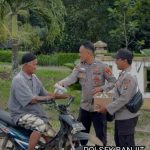 Polsek Banjit Bagikan Takjil di Bulan Ramadhan 1447 H