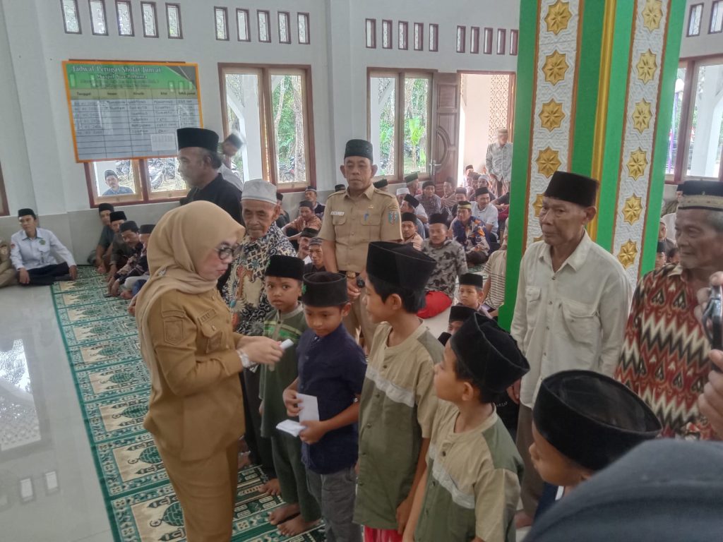 Pemkab Way Kanan Safari Ramadhan di Kecamatan Negeri Agung