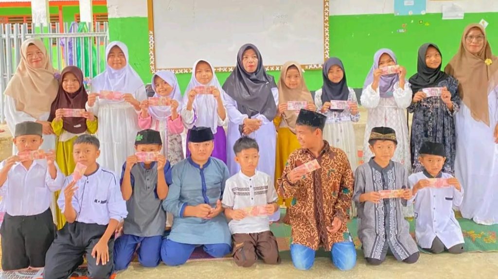 BAZNAS Kaur Bersama MIS Muara Sahung Beri Harapan Baru bagi Yatim Piatu