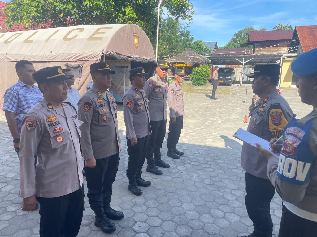 WAKAPOLRES PESISIR BARAT CEK DAN PASTIKAN KEBERADAAN PERSONEL