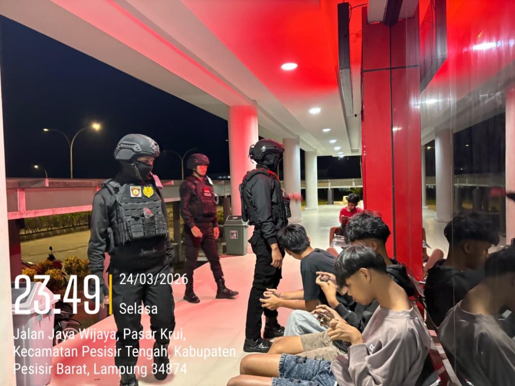 PATROLI PREVENTIF SAT SAMAPTA POLRES PESISIR BARAT CIPTAKAN SITUASI KONDUSIF SAAT LIBUR IDUL FITRI 1447 H