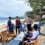 SAT SAMAPTA POLRES PESISIR BARAT TINGKATKAN KEAMANAN, GELAR PATROLI PREVENTIF DI PANTAI LABUHAN JUKUNG