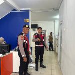 SAT SAMAPTA POLRES PESISIR BARAT LAKSANAKAN PENGAMANAN OBJEK VITAL DI BANK LAMPUNG KCP KRUI