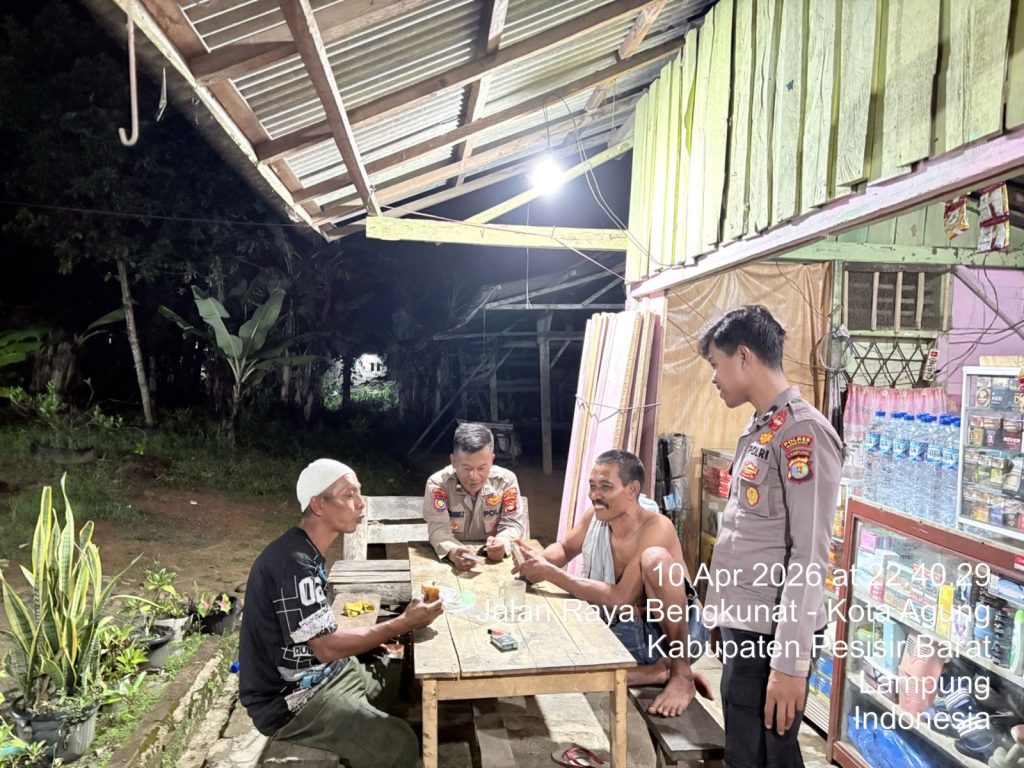 POLSEK NGARAS LAKSANAKAN PATROLI KRYD, CIPTAKAN SITUASI AMAN