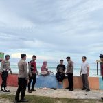 POLRES PESISIR BARAT GELAR PATROLI KRYD DI OBJEK WISATA PANTAI LABUHAN JUKUNG