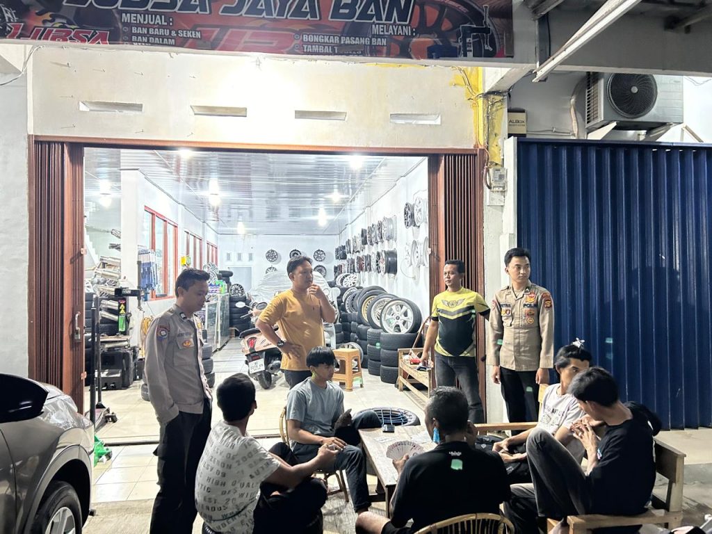 POLSEK PESISIR TENGAH GELAR PATROLI HUNTING, CIPTAKAN RASA AMAN DI MASYARAKAT