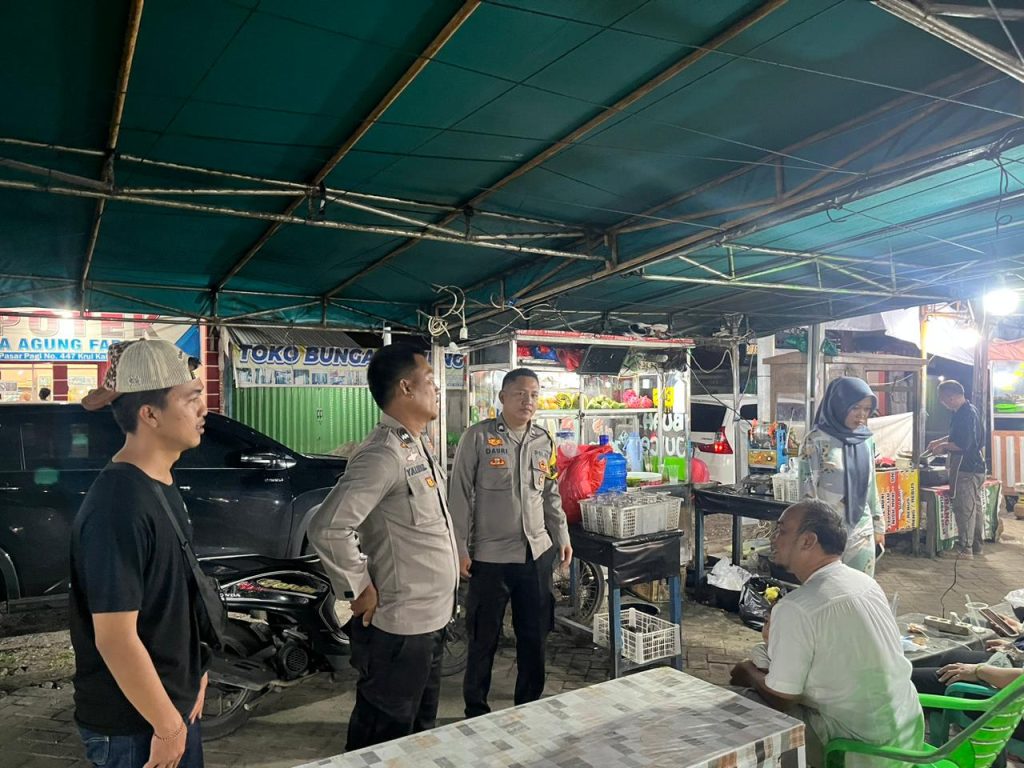 POLSEK PESISIR TENGAH LAKSANAKAN PATROLI DIALOGIS, JAGA KAMTIBMAS TETAP KONDUSIF