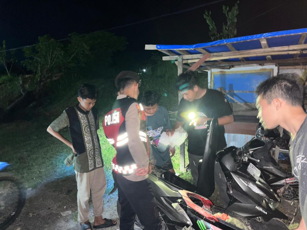 CEGAH GANGGUAN KAMTIBMAS, SAT SAMAPTA POLRES PESISIR BARAT GELAR PATROLI DI TITIK RAWAN 