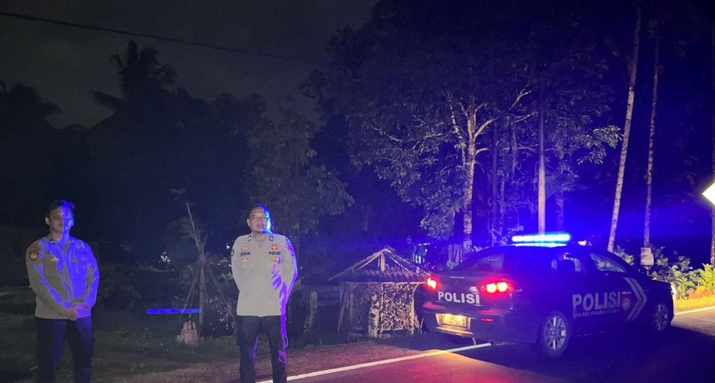 TEKAN ANGKA KEJAHATAN POLSEK PESISIR UTARA GELAR PATROLI MALAM HARI 