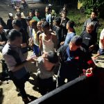 AKSI CEPAT PAMAPTA POLRES PESISIR BARAT AMANKAN PEMUDA MENGAMUK BERSENJATA TAJAM DI PEKON RAWAS