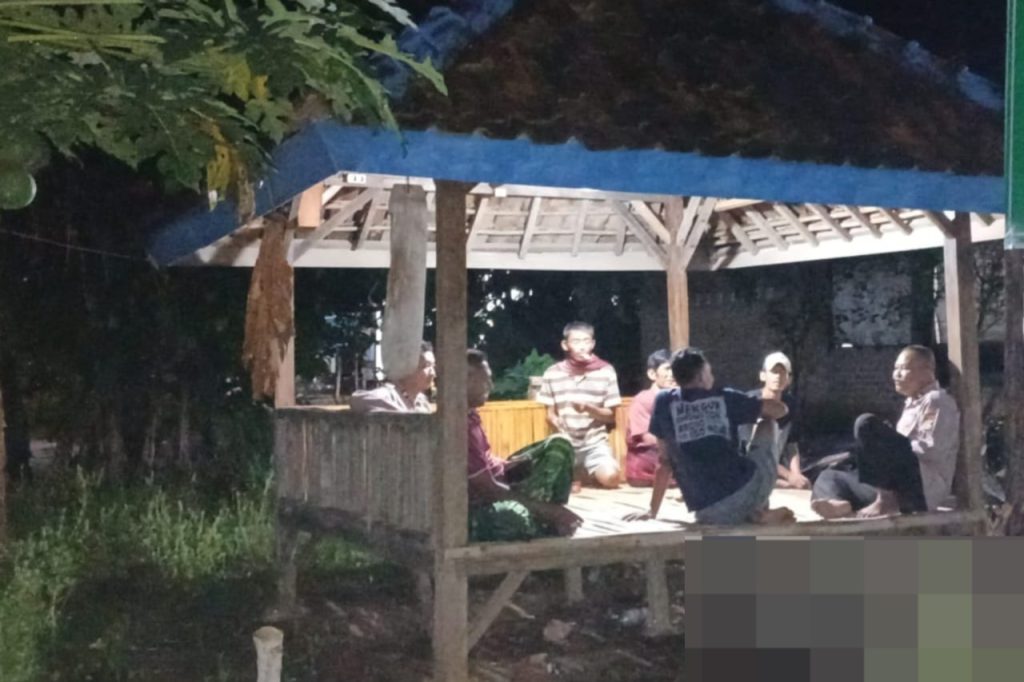 Jaga Keamanan Lingkungan, Polsek Buay  Bahuga Sambang dan Silaturahmi di Pos Ronda