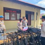 KAPOLRES PESISIR BARAT LAKSANAKAN PENGECEKAN SENJATA API PERSONEL DAN GUDANG LOGISTIK