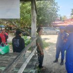 SATPOLAIRUD POLRES PESISIR BARAT BERIKAN IMBAUAN KESELAMATAN Kepada NELAYAN Di LABUHAN JUKUNG