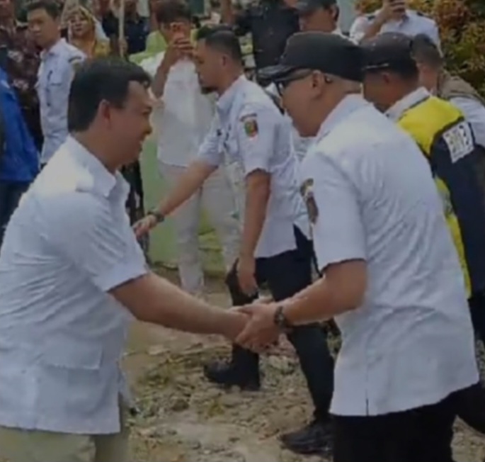 Gubernur Lampung Hadiri Peletakan Batu Pertama Perbaikan Jalan Kasui dan Air Ringkih