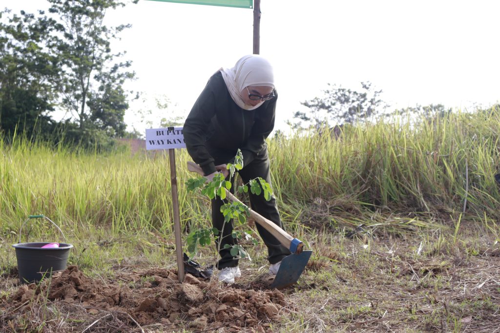 Gerakan ASRI Way Kanan, Bupati Ajak Masyarakat Tanam Pohon dan Jaga Lingkungan Berkelanjutan