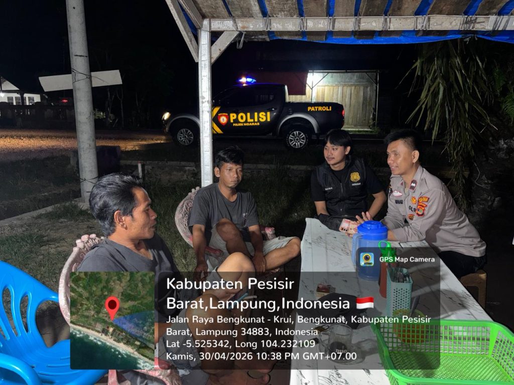 JAGA KEAMANAN MASYARAKAT, POLSEK NGARAS LAKSANAKAN PATROLI MALAM