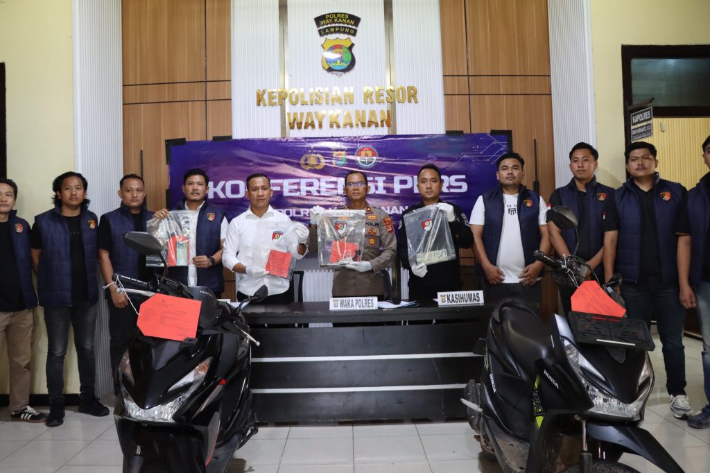 Dalam Waktu 24 Jam, Polres Way Kanan Bekuk Pelaku Curas Ranmor Bersenpi di Jalinsum Baradatu
