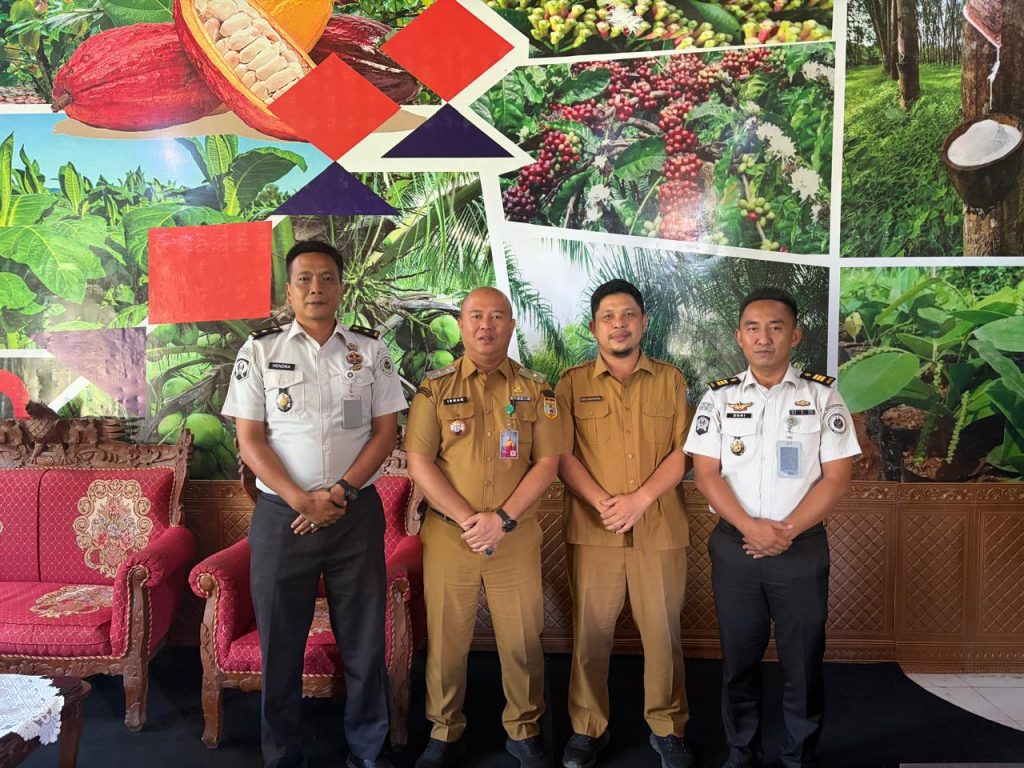 Lapas Way Kanan Kunjungi Dinas Perkebunan