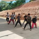 SAT BINMAS POLRES PESISIR BARAT LATIH FISIK SEMBILAN SATPAM RSUD KH. MUHAMMAD THOHIR KRUI