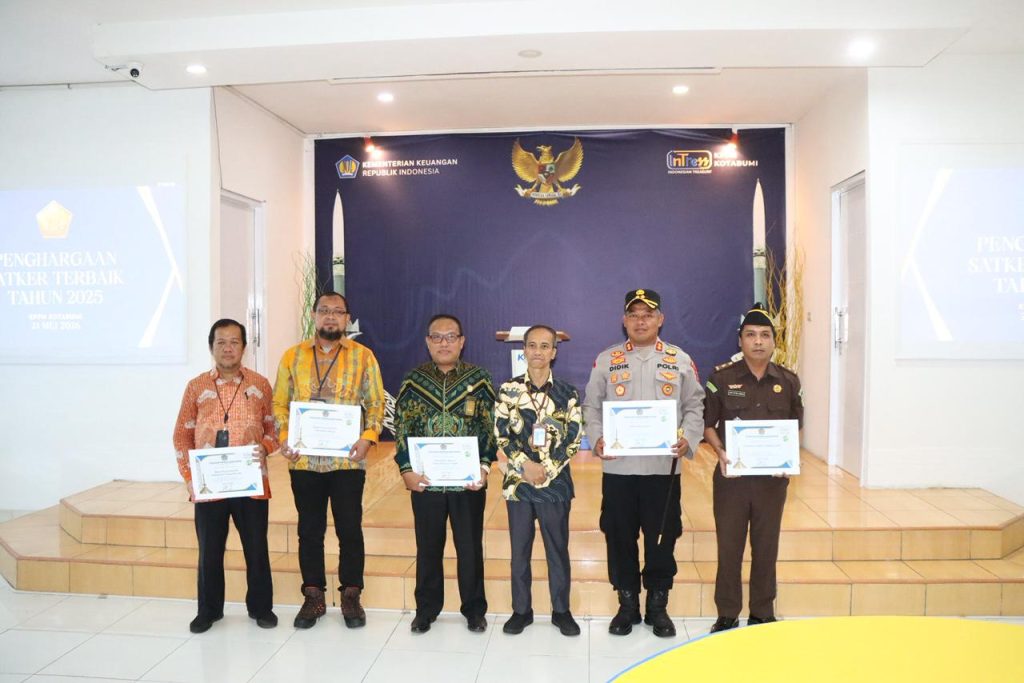 Sosialisasi Digitalisasi Layanan KPPN dan Monev Anggaran, Polres Way Kanan Raih Empat Penghargaan dari KPPN Kotabumi