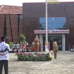 Pemkab Way Kanan Gelar Upacara Hardiknas di Lapangan Buway Pemuka