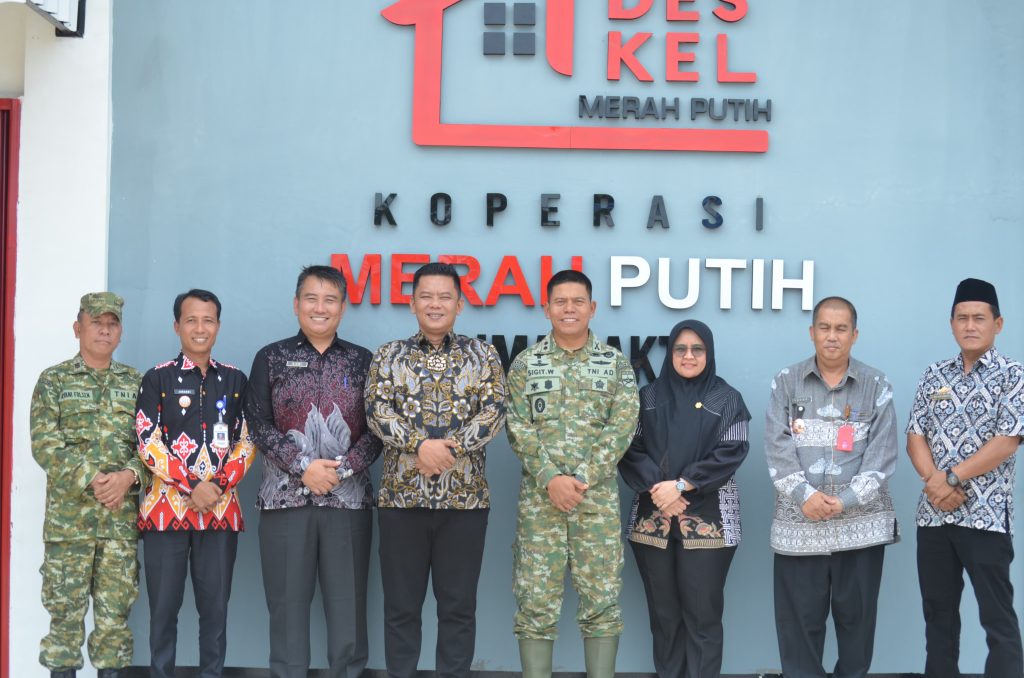 Sekda Way Kanan Machiavelli Hadiri Launching Nasional KDKMP