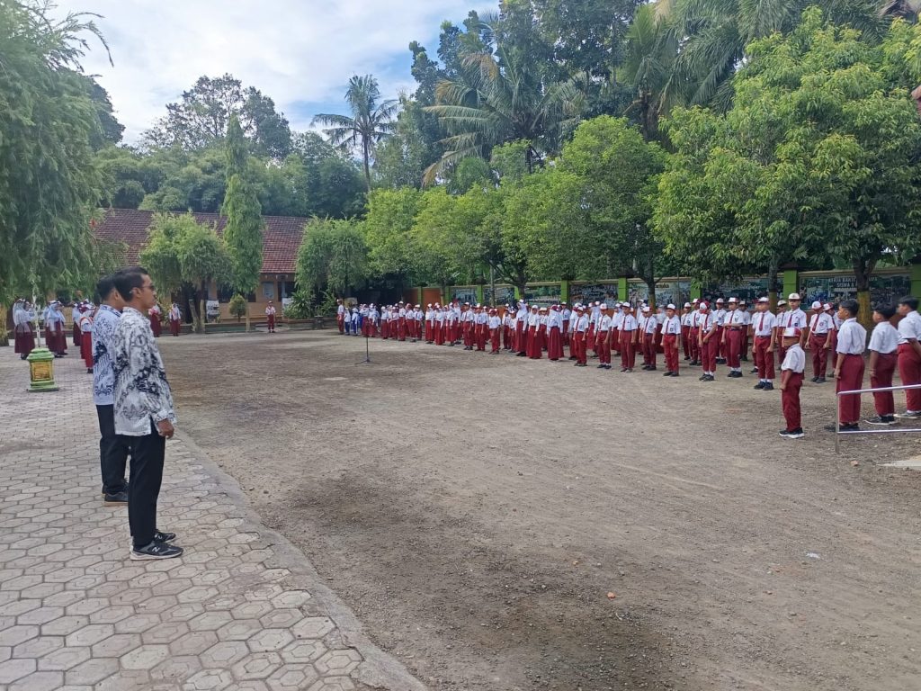 Upacara Bendera SDN Karangsono 03 Berlangsung Hangat dan Penuh Makna