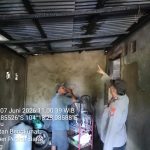 Polsek Ngaras Tangani Kebakaran Rumah Warga di Pekon Padang Dalam