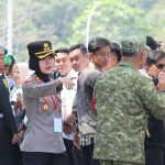 KAPOLRES PESISIR BARAT PIMPIN PENGAMANAN VVIP SAAT KUNJUNGAN PRESIDEN RI DI KABUPATEN PESISIR BARAT