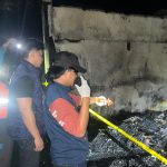 TIM GABUNGAN POLRES PESISIR BARAT BANTU TANGANI KEBAKARAN 12 KIOS DI PASAR KRUI