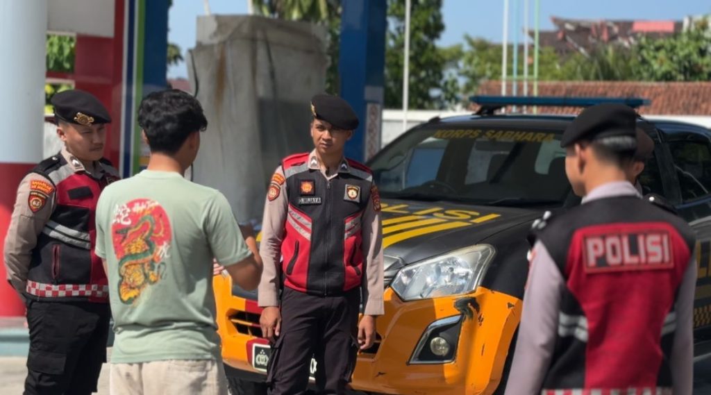 PATROLI JANJI JAGA SAT SAMAPTA POLRES PESISIR BARAT BERIKAN KENYAMANAN KEPADA MASYARAKAT