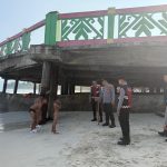 ANTISIPASI KECELAKAAN LAUT DI HARI LIBUR, POLRES PESISIR BARAT GELAR PATROLI KRYD DI PANTAI LABUHAN JUKUNG
