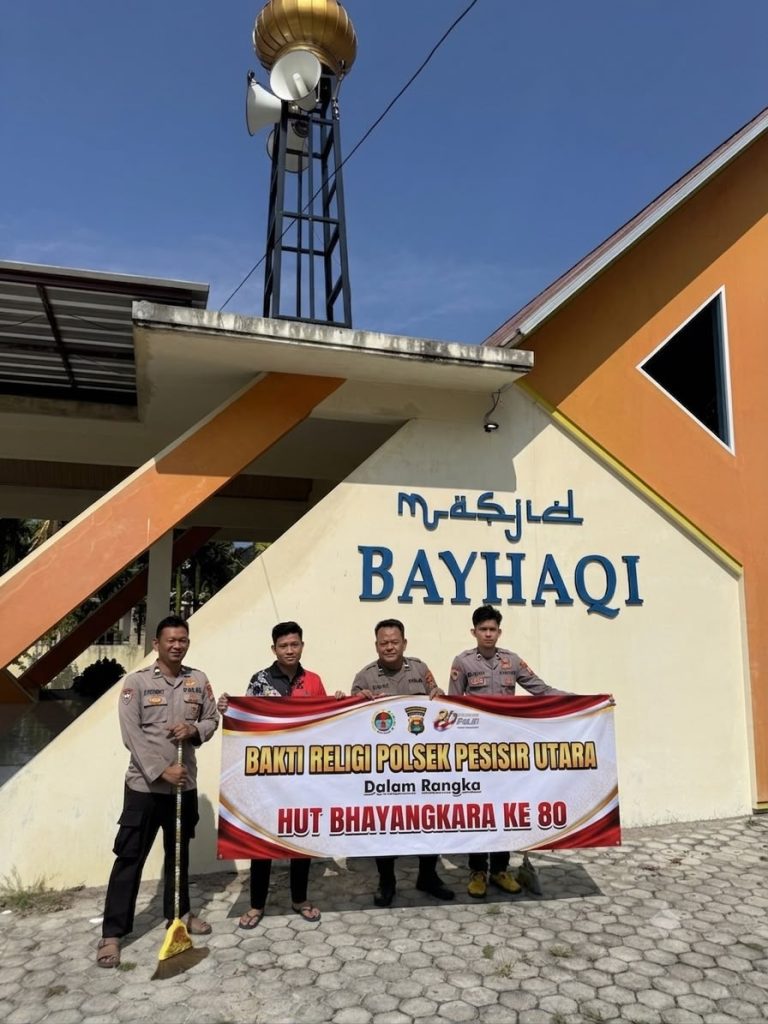 Polsek Pesisir Utara Laksanakan Bakti Sosial di Masjid Baihaqi Pekon Kuripan
