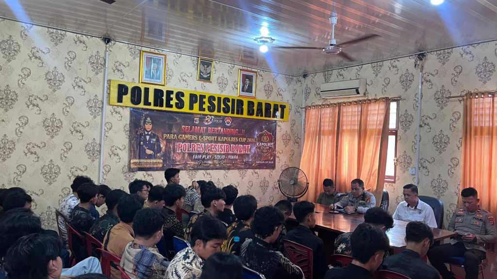 POLRES PESISIR BARAT GELAR TURNAMEN E-SPORT KAPOLRES CUP 2026, TIM SIMPELVAPE RAIH JUARA ESPORT