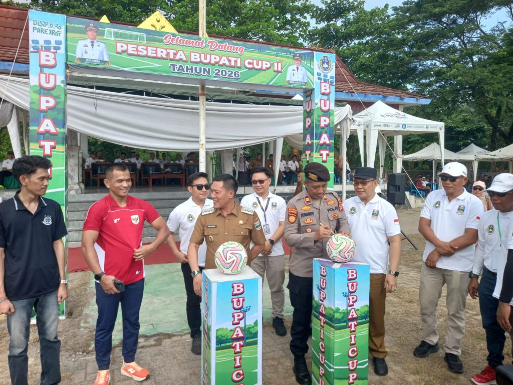 Hadir di Tengah Masyarakat, Polres Pesisir Barat Amankan Jalannya Turnamen Bupati Cup