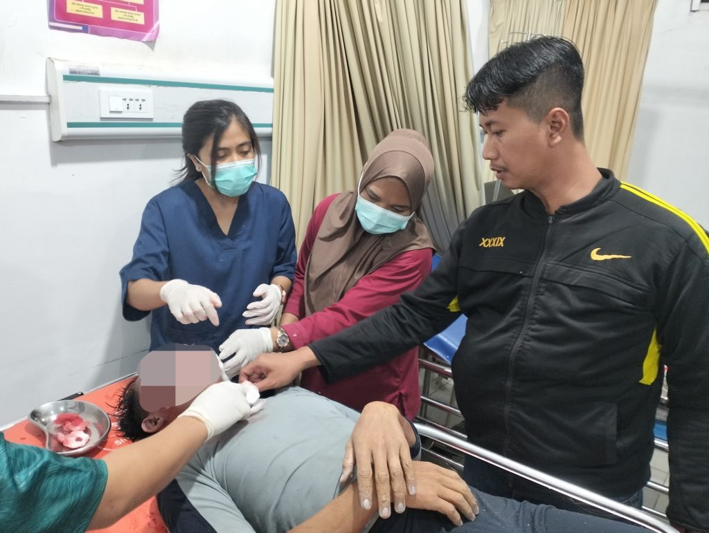 POLSEK PESISIR UTARA POLRES PESISIR BARAT GERAK CEPAT TANGANI KEJADIAN WARGA TENGGELAM DI LAUT WAY UTONG